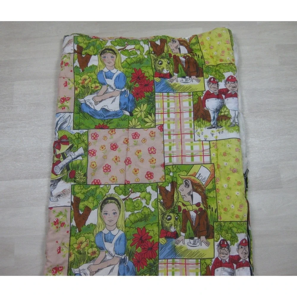Vintage 1970s Sears Disney Alice in Wonderland Sleeping Bag Lewis Carroll